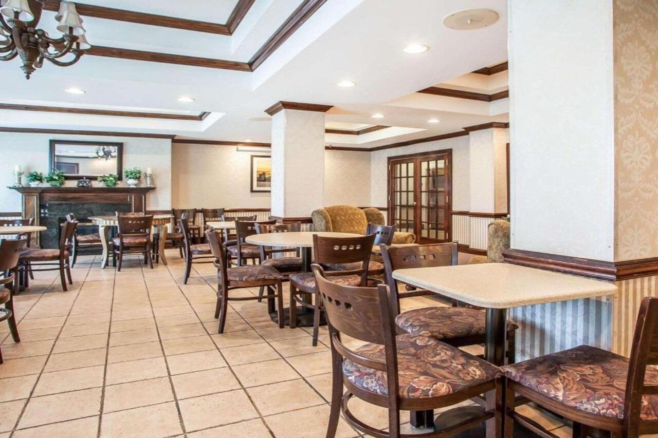 Comfort Inn & Suites Carneys Point Eksteriør billede