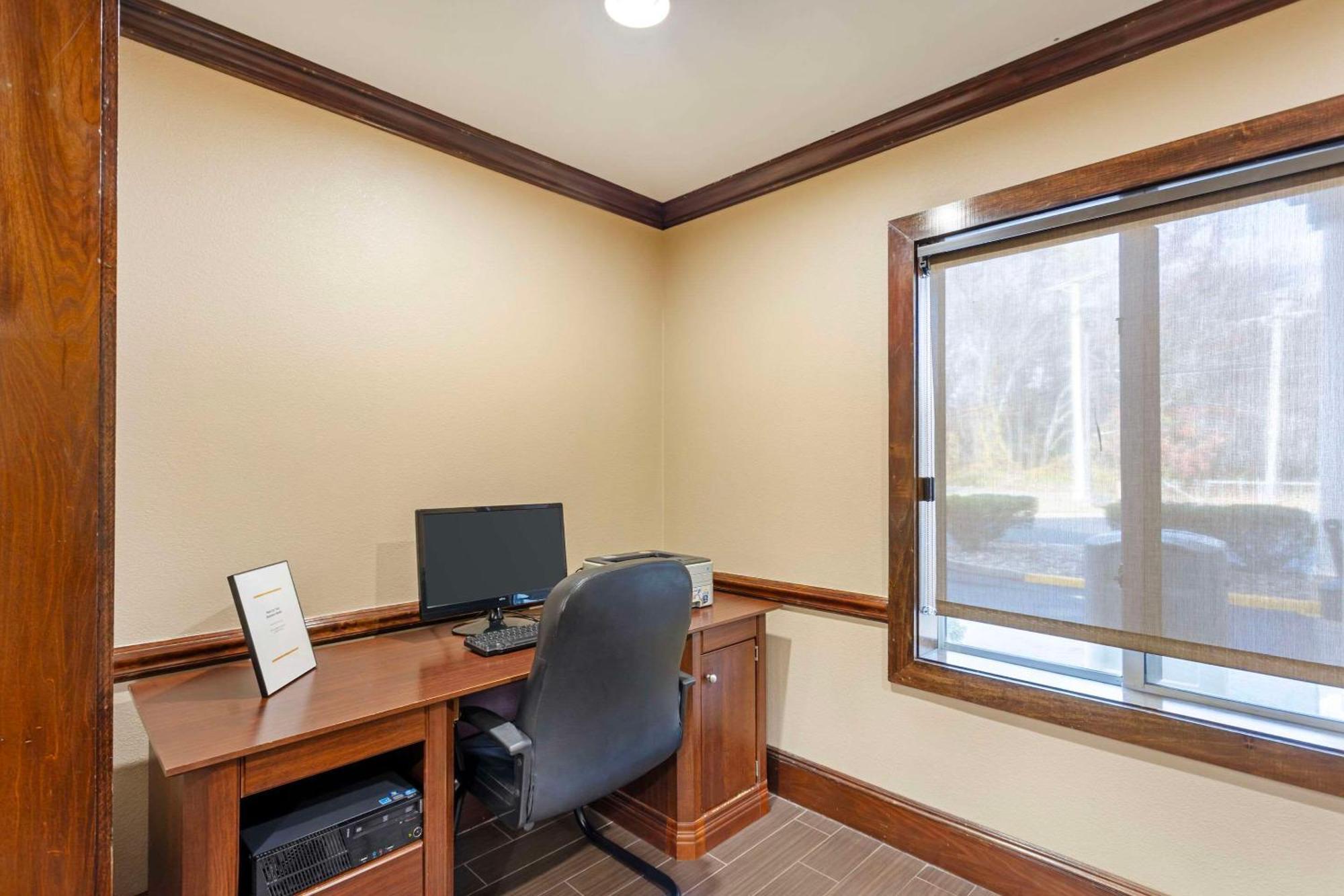Comfort Inn & Suites Carneys Point Eksteriør billede