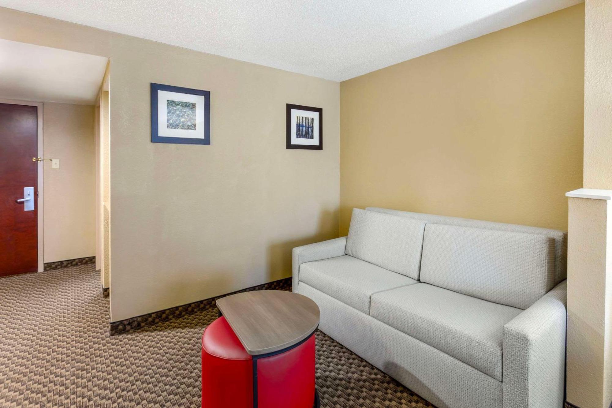 Comfort Inn & Suites Carneys Point Eksteriør billede
